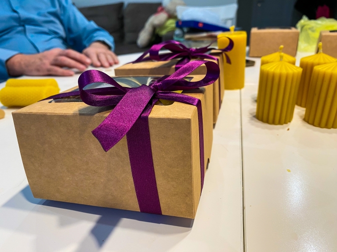 Medusbite.lv gatavie bišu produktu dāvanu komplekti.