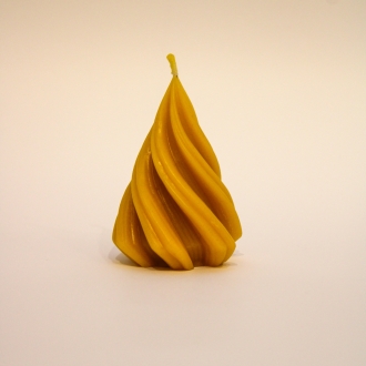 Bišu vaska svece liesmiņas formā.